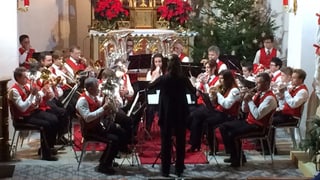 Il concert da Nadal da la societad da musica Medel.