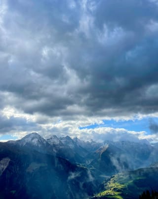 Panorama cun culms e vals