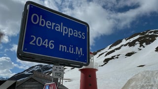 Tavla cun l’inscripziun, Oberalppass 2046 m.ü.M.
