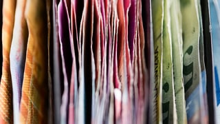 Surtut ils chantuns donaturs èn malcuntents cun la gulivaziuns da finanzas actuala. 