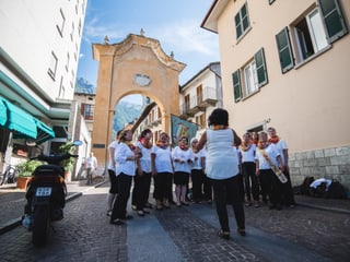 Frauenchor Wilchingen durant ch'ellas chantan lur chanzun preferida.