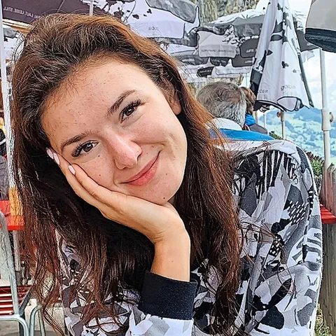 Elina Babkina.
