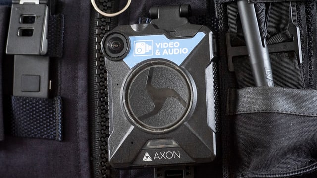 Bunura: Pro e contra bodycams per policists