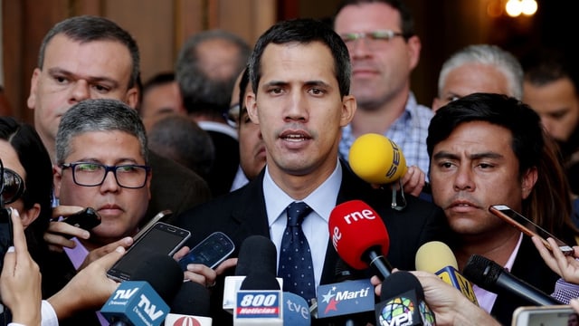 Purtret da Juan Guaidó durant ina conferenza da pressa. 