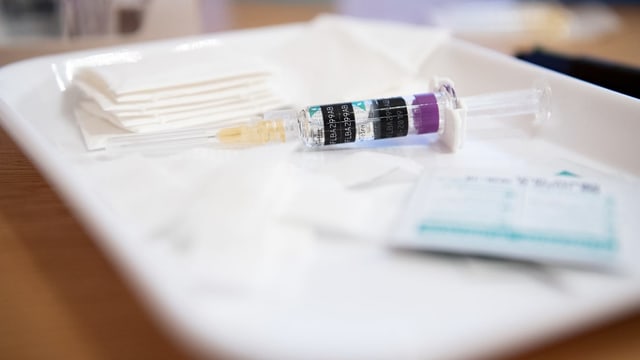 Bunura: En Svizra vegn vaccinà adina dapli