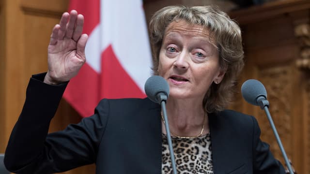 La cussegliera federala Eveline Widmer-Schlumpf en la debatta parlamentara davart ils credits supplementars per ils fatgs d'asil.