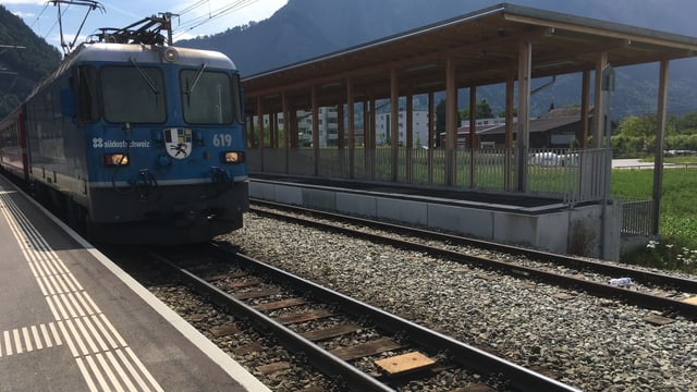 Balisas da datas communitgeschan cun la locomotiva. Balisas da datas communitgeschan cun la locomotiva.