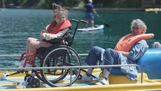 Lai da Tavau: In gir cun il pedalo per sutgas da rodas