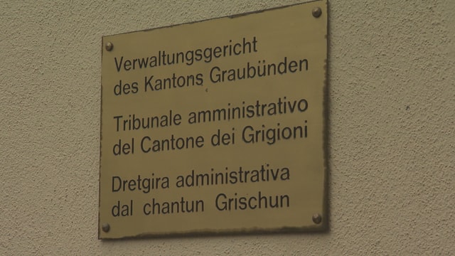 tavla d'inscripziun «Dretgira administrativa dal chantun Grischun»