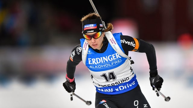 Selina Gasparin durant la cursa ad Östersund en la Svezia.