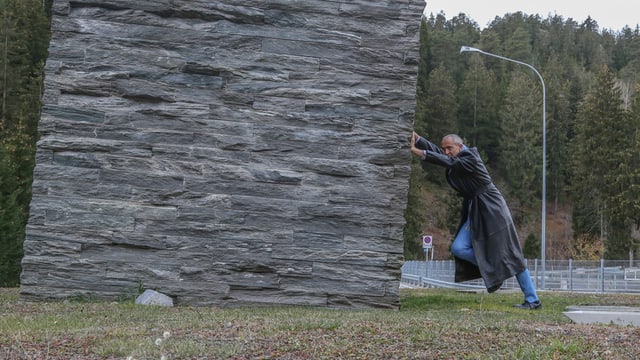 Bunura: Laax – Cubus en la rondella è dischequilibrà