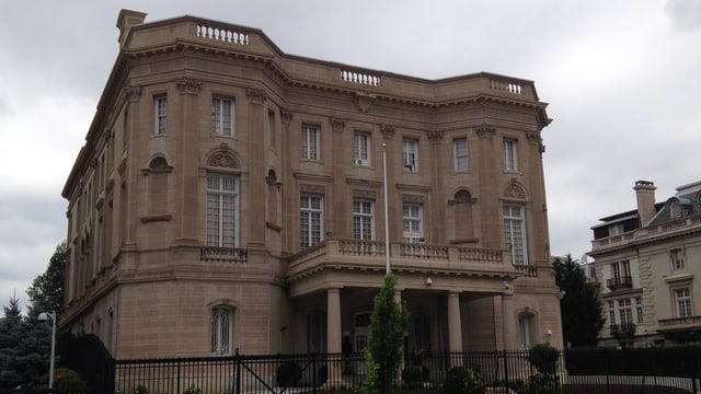 L’ambassada da la Cuba a Washington sa chatta en il medem bajetg sco gia durant ils onns 1917-1961.
