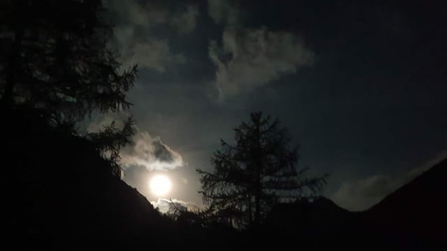 La clerglina mussa la via vers chamona.