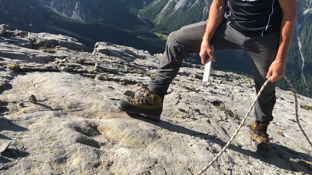 Bunura: Chattà fastizs da dinosaurs al Piz S-chalambert