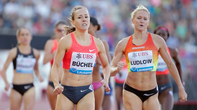 Las atletas Selina Büchel e Molly Ludlow