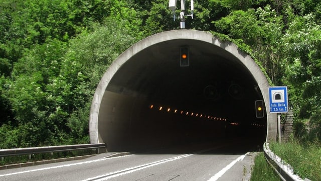 Il tunnel Isla Bella sin l'A13