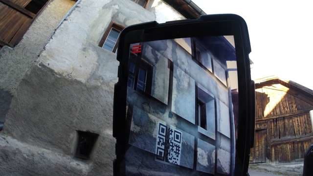 Saira: A Tschlin avran sgrafits ina porta digitala