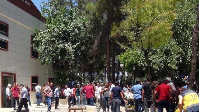 Gidanters suenter in'explosiun en ina citad tirca.