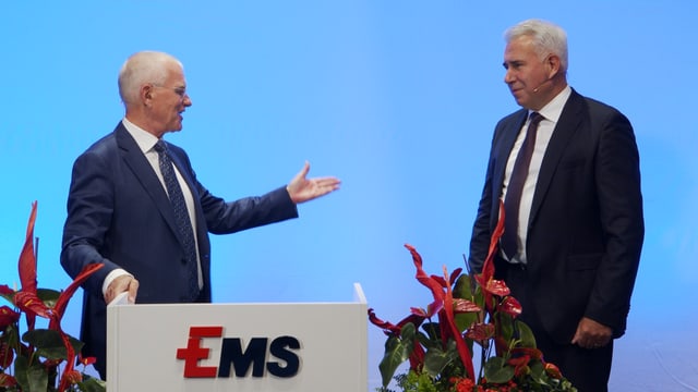Nov president dal cussegl d'administraziun da la Ems-Chemia è Bernhard Merki (dretg), el suonda ad Ulf Berg.