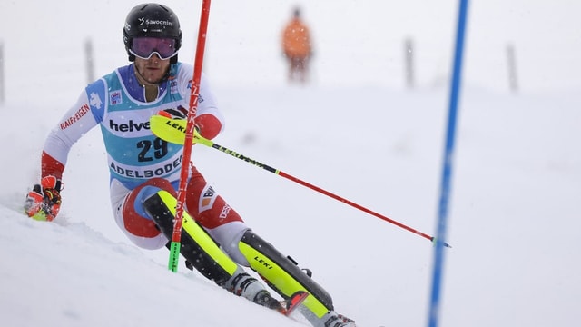 Sandro Simonet al slalom ad Adelboden