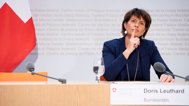 Mezdi: Demissiun da Leuthard