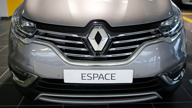 Il test è vegnì fatg tar il model Espace dal concern Renault.
