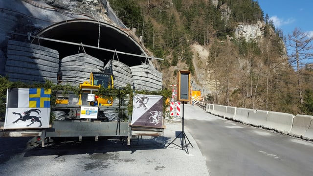 Entrada dal nov tunnel Val Pischöt avant la siglientada.
