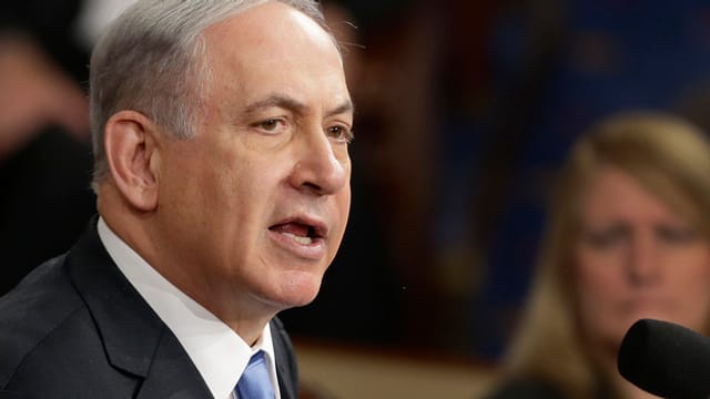 Netanjahu vida pult tar in pled