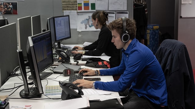 Noss redacturs da radio, online e televisiun han dà tut per rapportar davart las elecziuns 2019. Noss redacturs da radio, online e televisiun han dà tut per rapportar davart las elecziuns 2019.