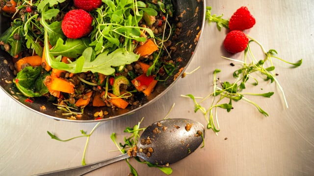 Salata da lentiglias ed ervinas Salata da lentiglias ed ervinas