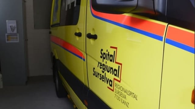 Accidents da skis: Daco dovra l'ambulanza uschè ditg en Surselva?