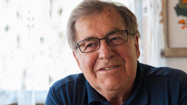 Ignazi Schmid è stà 25 onns chau da la Colonna d'agid Tujetsch. Ignazi Schmid è stà 25 onns chau da la Colonna d'agid Tujetsch.