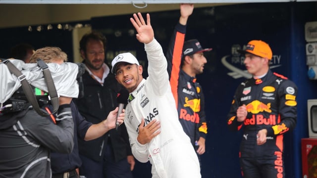 Hamilton che sa legra da la pole position.
