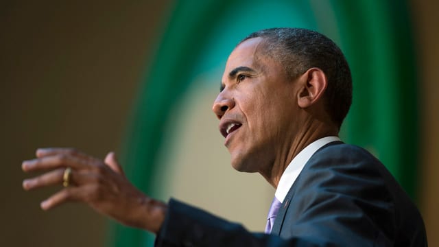 Il president dals Stadis Unids da l'America, Barack Obama avant represchentants da l'Uniun africana ad Addis Aveva.