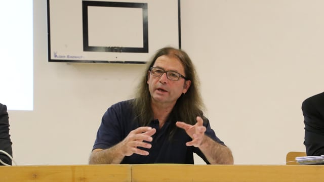Guido Dietrich, il president communal da Vuorz.