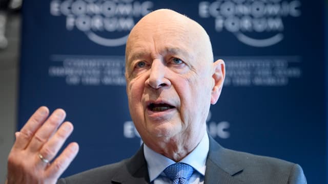 Klaus Schwab, il fundatur dal WEF durant l'infurmaziun a las medias. Klaus Schwab, il fundatur dal WEF durant l'infurmaziun a las medias.