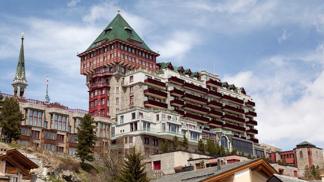 Il hotel da luxus Badrutt's Palace a San Murezzan.
