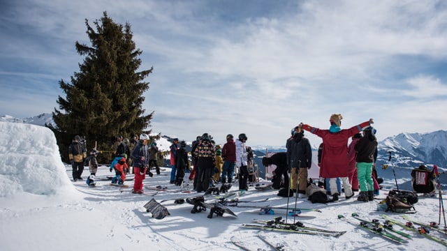 Els sa preparan per la qualificaziun. Els sa preparan per la qualificaziun.