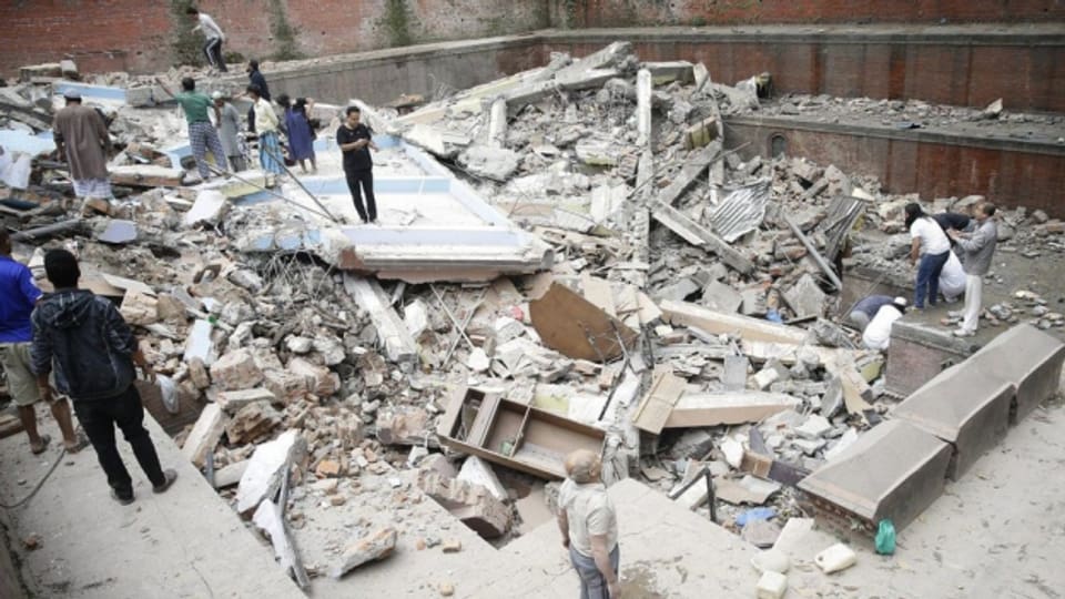 Il terratrembel a Nepal ha destruì bleras chasas.