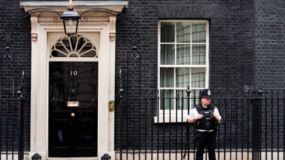10 Downing Street a Londra è la sedia dals primministers da la Gronda Britannia.