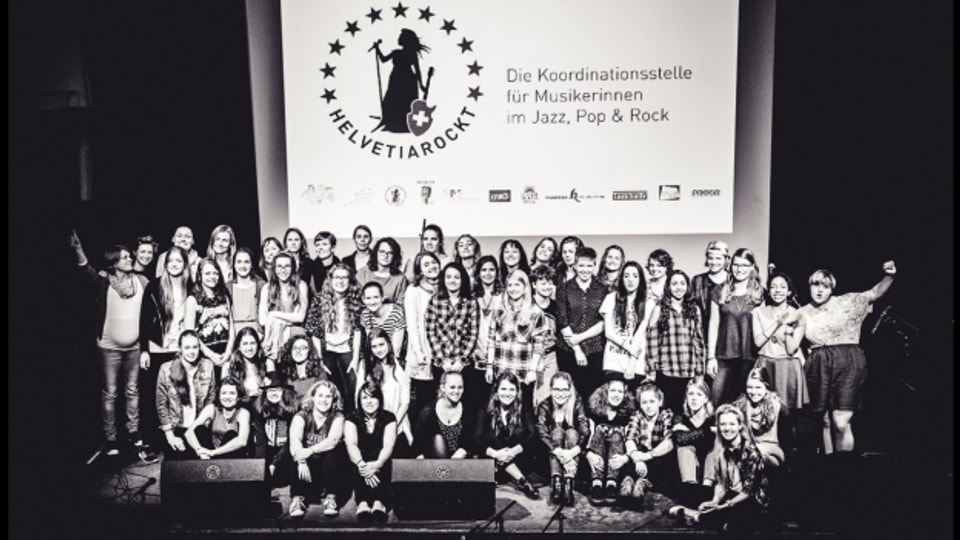 Las participantas da l’ultim workshop a chaschun dal concert final la primavaira 2015.
