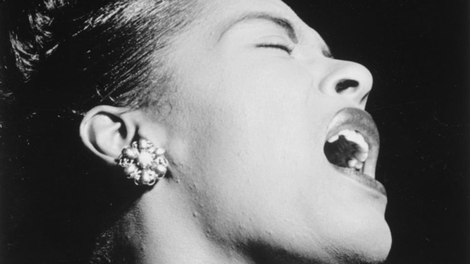 La chantadura Billie Holiday – sco tut ils protagonists da l’emissiun dad oz è era ella morta baud.