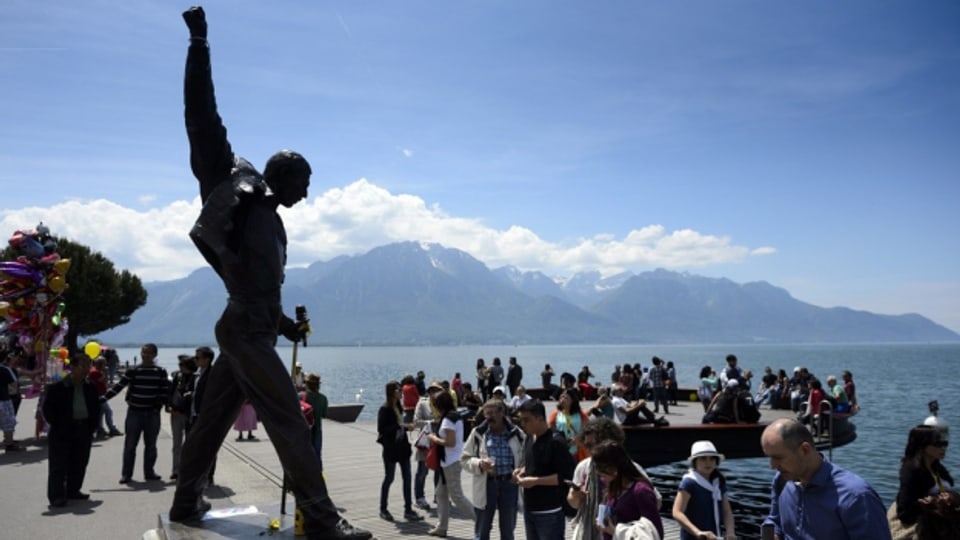 La statua da Freddie Mercury a Montreux.