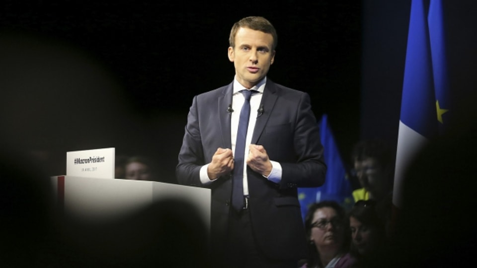 Il favurit per il presidi franzos, Emmanuel Macron, durant in pled avant aderents.