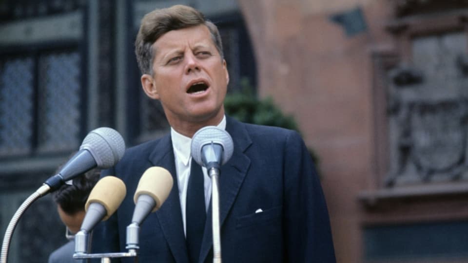 In dals pli enconuschents pleds da John F. Kennedy: 1963 a Berlin «Ich bin ein Berliner.»