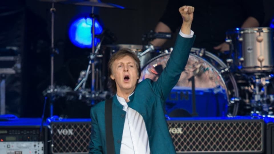Paul McCartney tar in concert il 2016.