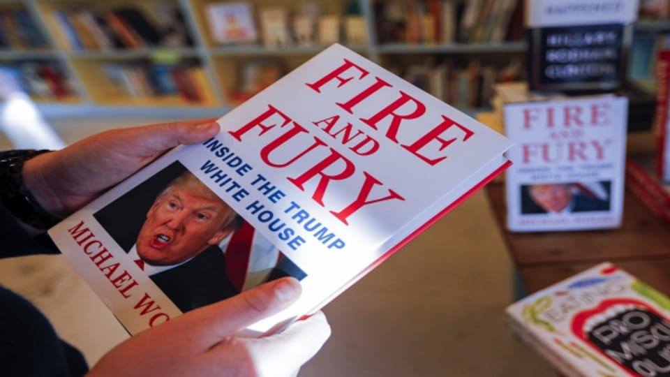 «Fire and Fury»: Il cudesch che vul dar in’invista en la lavur da Donald Trump.