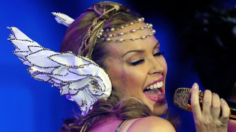 Kylie Minogue durant in concert