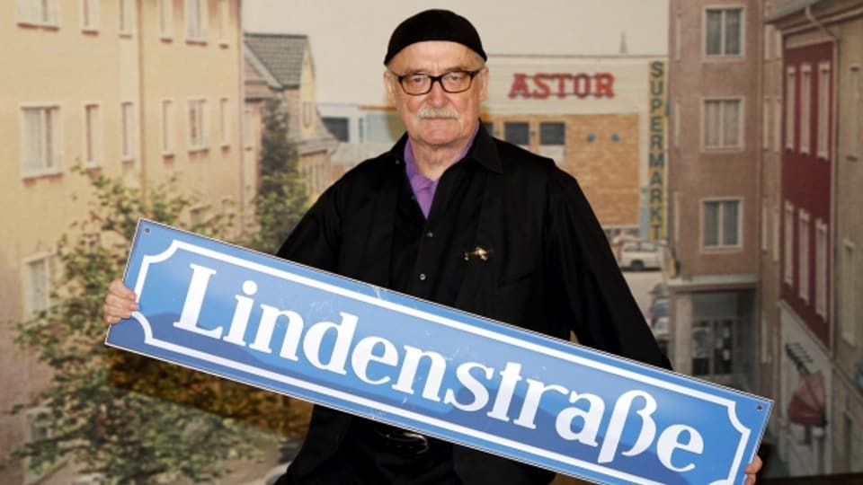 Hans W. Geissendörfer, l'inventader da la seria Lindenstrasse il 2010 tar il giubileum da 25 onns.
