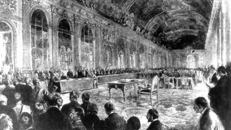 Il contract è vegnids suttascrits a Versailles en la sala da spievels.